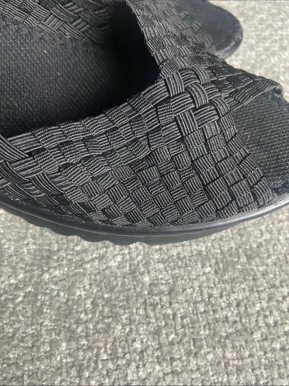bernie mev. Black Woven Slip-On wedges size 7.5